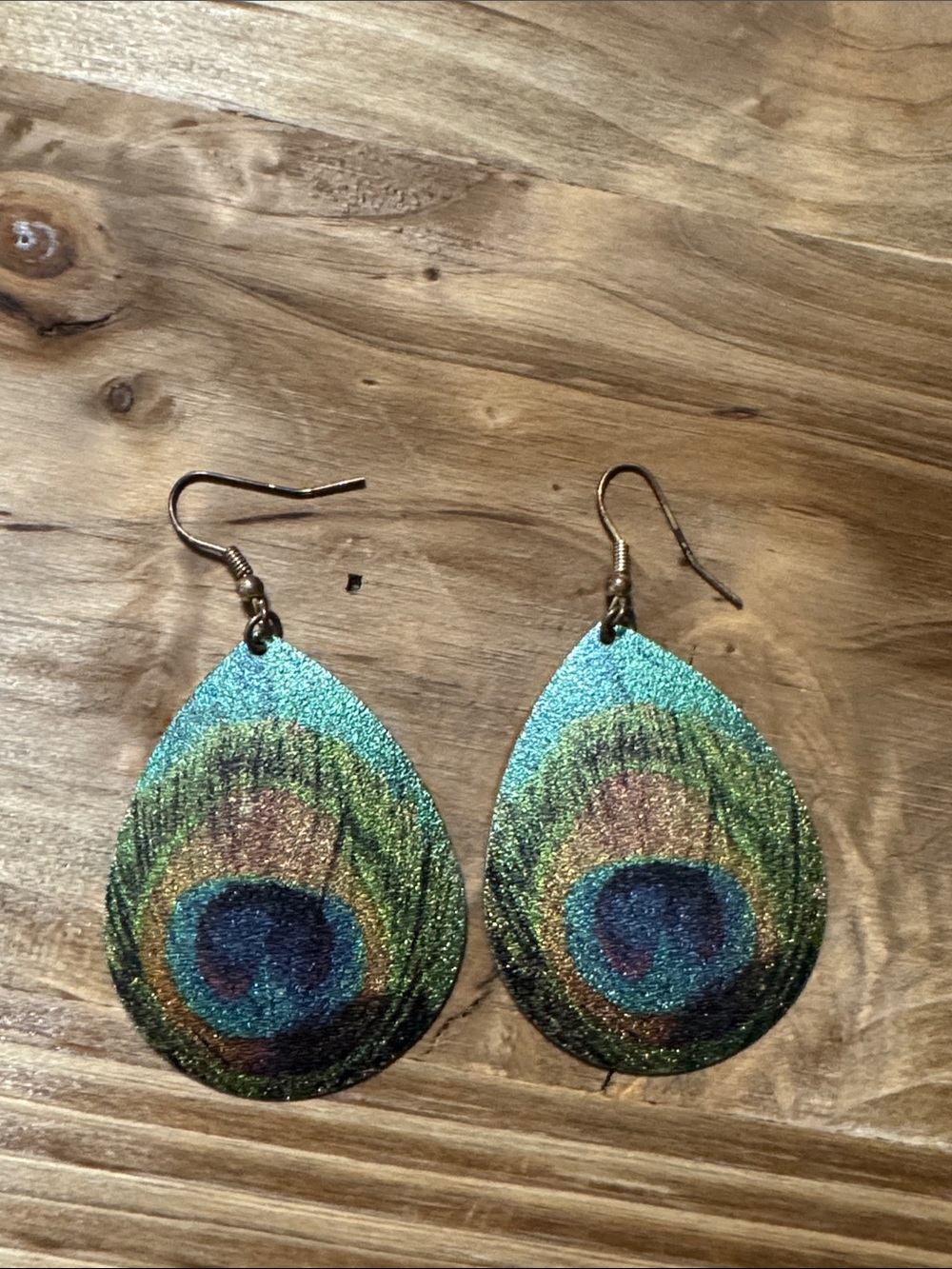 Teardrop Peacock Print Drop Earrings - Green Blue - Picture 2 of 3